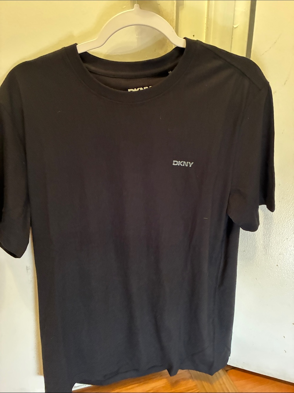 Women’s DKNY Black Short-Sleeve Crewneck Tee with Logo on Front and Back Size M